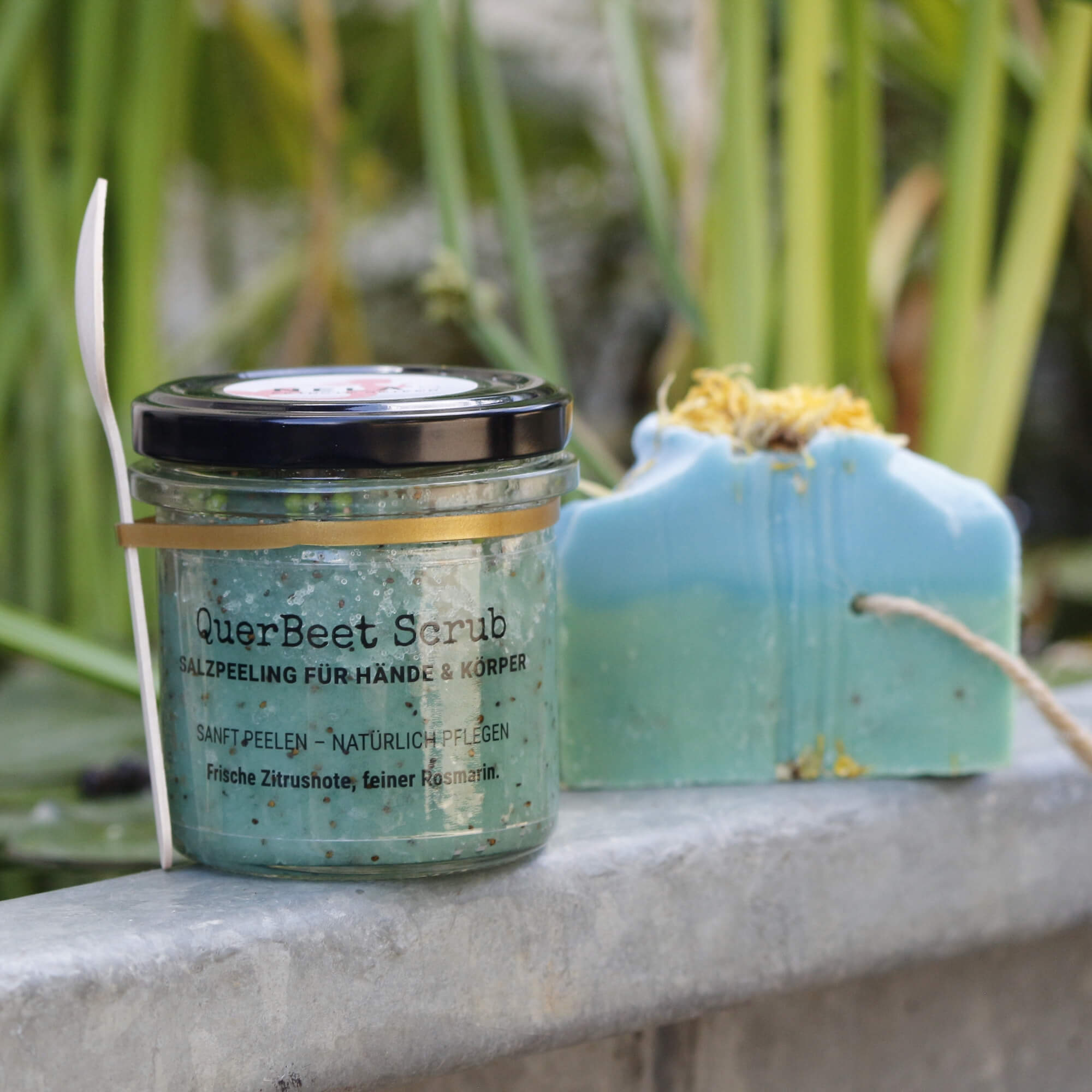 QuerBeet Scrub und Gärtnerseife nebeneinander
